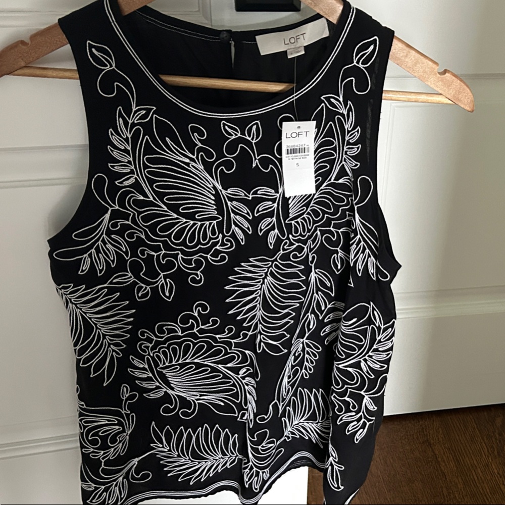 LOFT Monochrome Floral Tank Top